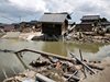 Наводненията и свлачищата в Япония са отнели живота на поне 199 души