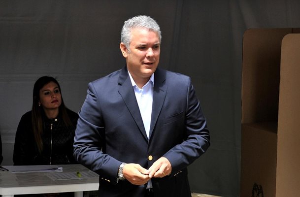 Президентът на Колумбия Иван Дуке обяви, че инцидентът ше бъде разследван 
СНИМКА: Ройтерс