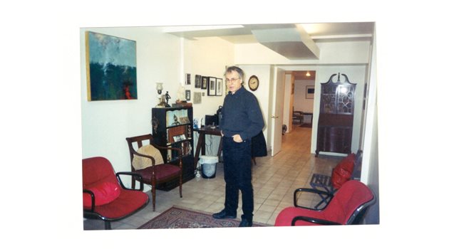 Георги Каменов в дома си в Ню Йорк