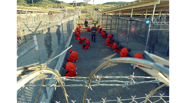 Затворът Гуантанамо Бей
