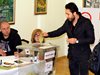 Референдумът на Ердоган раздели турците в Пловдив (Снимки)