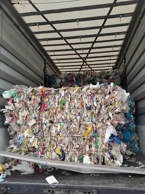 В Плевен премахват 9 хил. тона незаконни отпадъци
