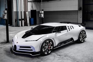 Кристиано Роналдо продава най-скъпата кола в света - Bugatti Centodieci, харчела много