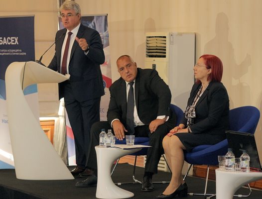 На форум, организиран от ССИГ, премиерът Бойко Борисов обеща държавата и бизнесът да са съюзници срещу кибератаките.