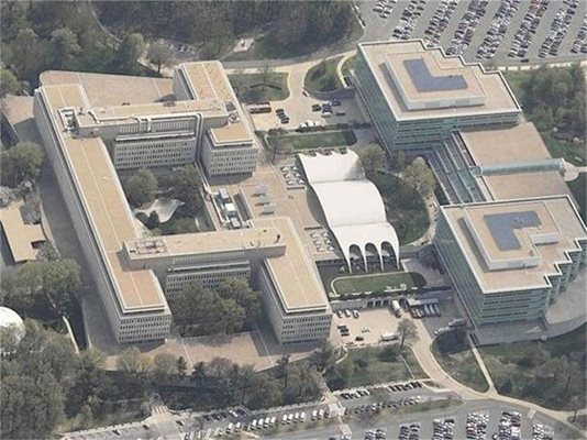 Централата на ЦРУ.
