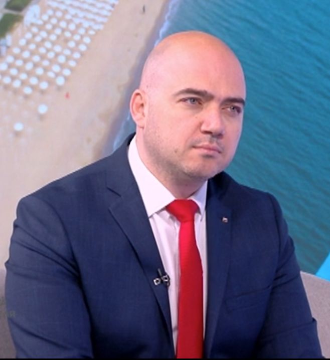 Илин Димитров: Забавените пари за настаняване на бежанците ще бъдат изплатени