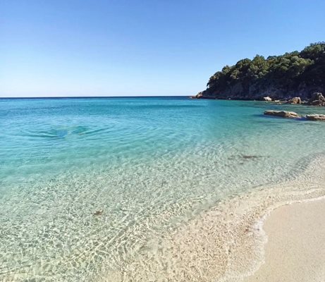 Плажовете около Ставрос са с кристално чиста вода