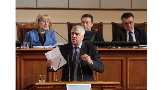ТИХОМЪЛКОМ: БСП върна Румен Гечев като депутат през 2013 г.