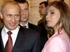 Слух: Тайната любима на Путин родила близнаци