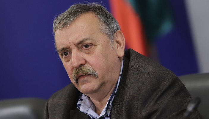 проф. Тодор Кантарджиев.
