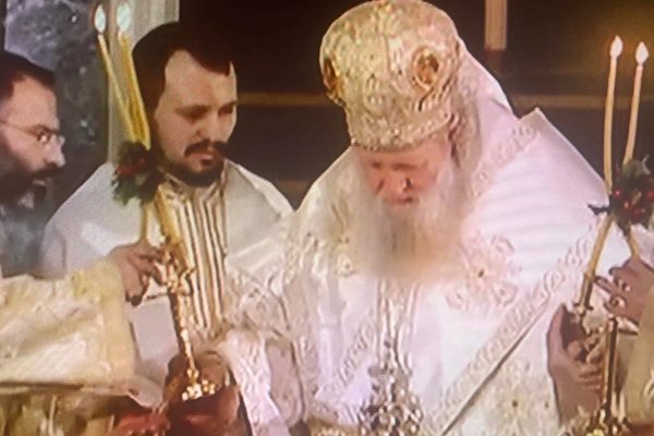 Патриарх Неофит с лична благословия от храм "Ал. Невски" (Снимки)