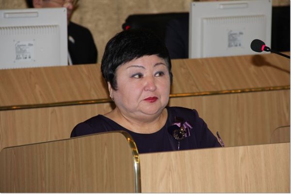 Валентина Паянтинова защитава интересите на своите съселяни в местния парламент в Алтай.