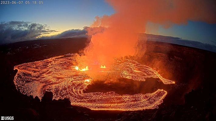 Изригването на вулкана Килауеа Снимка Ройтерс