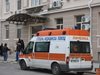 Откараха възрастна жена в болница след пожар в блок в Сливен