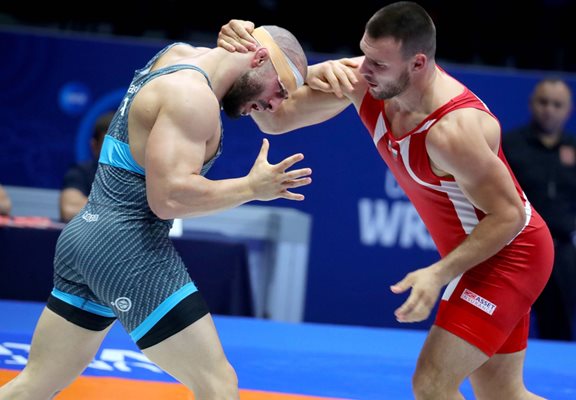 Кирил Милов донесе първия медал за България от световното по борба