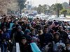 Хаос по магистралите в Гърция от кервани мигранти, властите коленичат