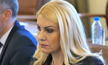 Съдия Ахладова заменя министър Кирилов?