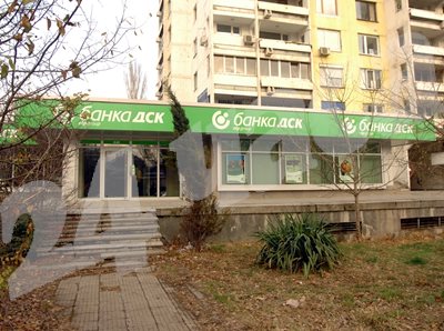 След произнасянето на КЗК ще може да бъде финализирана и сделката за бизнеса на “Сосиете Женерал” в България.
