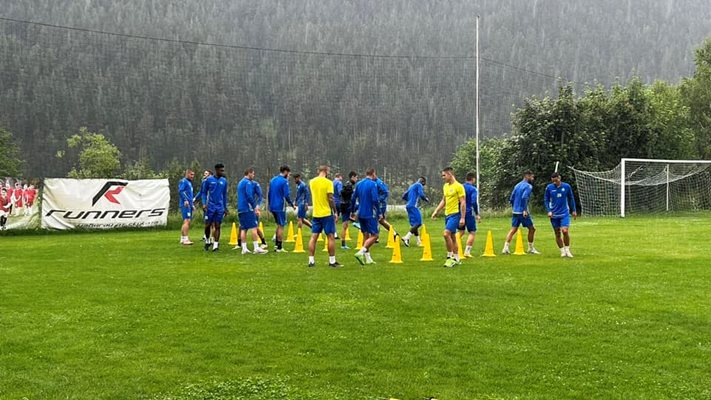 Маричани проведоха днес първата си тренировка в Говедарци.


Снимка: фейсбук "Марица" (Пловдив)