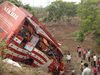 17 загинаха при катастрофа с автобус в Индия (Снимки+Видео)