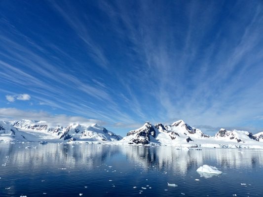Скален нос на остров Смит на Антрактида е вече официално кръстен „Дупница“ СНИМКА: Pixabay