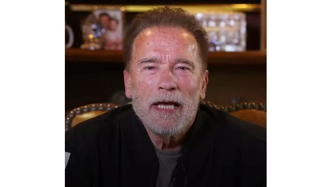 Schwarzenegger to Putin: This war has started, you can stop it (Video)