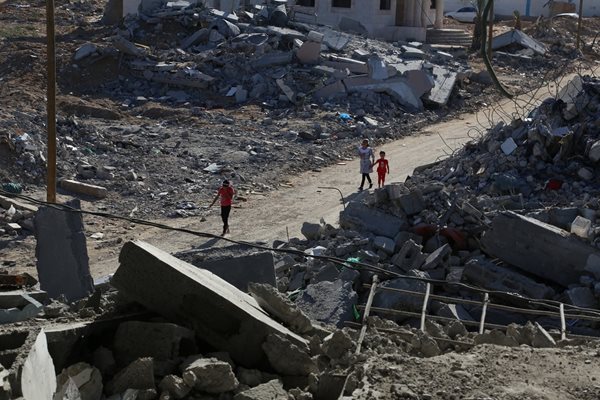 Израел нанася удари по Газа за втори път в рамките на два дни