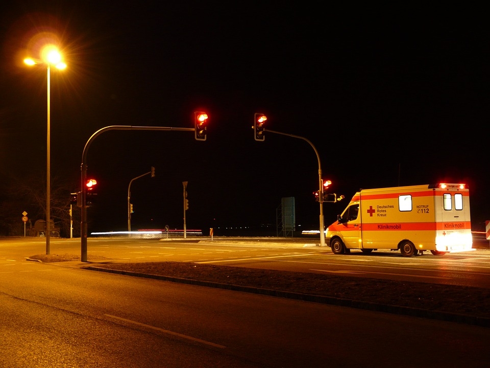 Чешки камиони за пренасяне на пари в брой се преустройват в линейки за Украйна