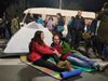 Протестиращи опънаха палатки на "Орлов мост" (Снимки)