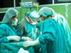 Скандал в Англия! Хирурзи сексуално насилвани дори по време на операция (Обзор)