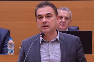 Потвърдиха глоба на зам.-кмета на Пловдив Пламен Райчев за нарушения в поръчката за Колежа
