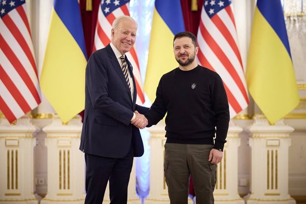 Подкрепата на САЩ за Киев под въпрос заради партийните битки във Вашингтон
