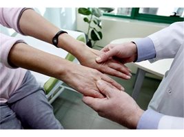 Ревматоидният артрит често засяга ръцете СНИМКИ: ДЕСИСЛАВА КУЛЕЛИЕВА

