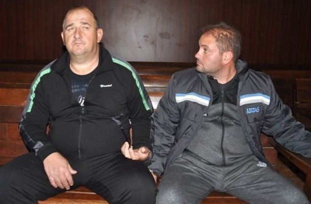 Разследването срещу Вихър Василев (вляво), Даниел Христов и останалите трима задържани бе прекратено