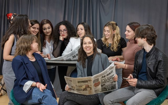 "24 часа" на 33 г. Говори петата вълна умни журналисти