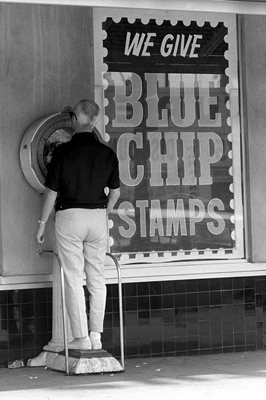 Untitled (Blue Chip Stamps), 1961-67 г.