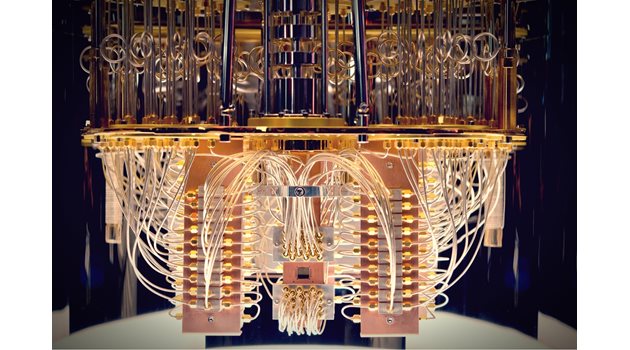 Големите гиганти инвестират милиарди в квантови компютри, засега с променлив успех. 