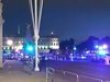 Мъж с нож атакува полицаи пред двореца "Бъкингам", друг е застрелян в центъра на Брюксел