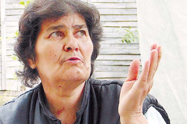 Ганка Якова - баба на Любомир Яков-младши и майка на осъдения в Гърция Любомир Яков-старши. Снимката е от 2005 г., сега жената е на 75 години.
