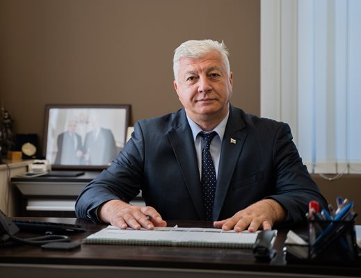 Кметът на Пловдив иска безлихвен заем от близо 20 милиона от Асен Василев