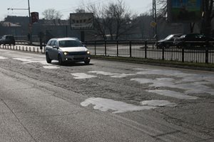 Преасфалтират нощем бул. "Цар Борис Трети" в Пловдив пред панаира