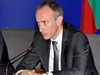 Министър Красимир Вълчев: Спираме черно-белите учебници (Обновена)