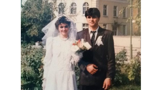 Виж как Нинова празнува 29 г. брак: Политиката е до време, семейството завинаги