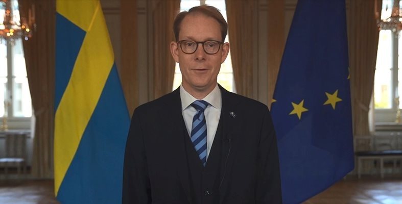 Не пуснаха външния министър на Швеция да влезе в Украйна, забравил си паспорта