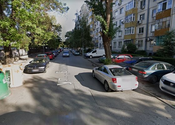 Улица "Богомомил" ще бъде затворена поетапно за реконструкция.

СНИМКA: Община Пловдив.