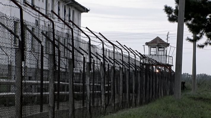 Затворът в Белене събра на едно място Ахмедов и адвоката на Анета