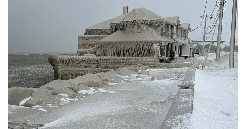 More than a meter of snow in the US, 26 people died (photo)