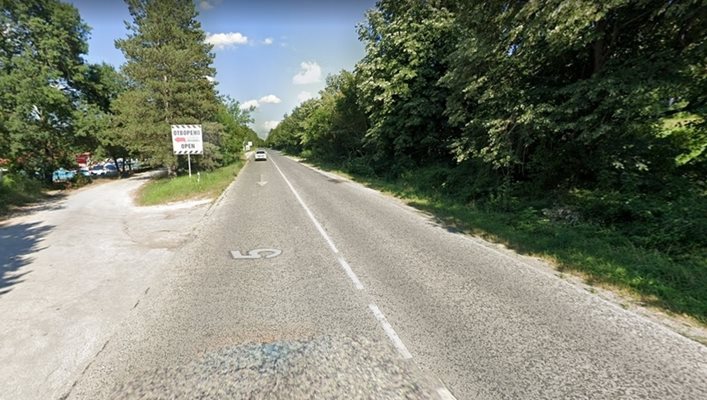 Пътят Велико Търново - Габрово в района на комплекс "Бряста", където е станала катастрофата СНИМКА: Google Street View