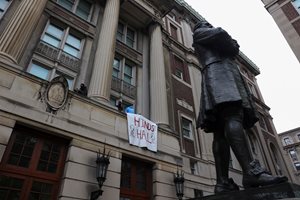 Пропалестински активисти окупираха кампуса на Колумбийския университет