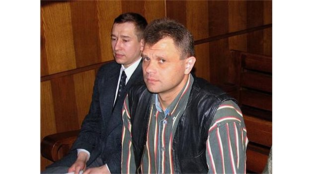 ПРАВДА: Кичатов (вдясно) и Русов по време на процеса.